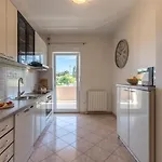 Nona Split
